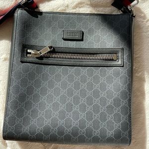 Gucci MAN GG Black Messenger bag